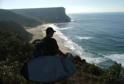 Royal National Park; Garie.
This is a pic of Phil May checking out the surf at Garie.
There is a carpark down the bottom ,but they are still fixing it up so you have to walk in from the top.
The view is pretty spectacular.
