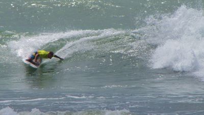 Matt - 004
matt surfed well on his kneepro board for a very close second place
