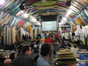 KneeFest2018 inside the shed - photo Dan Gribi